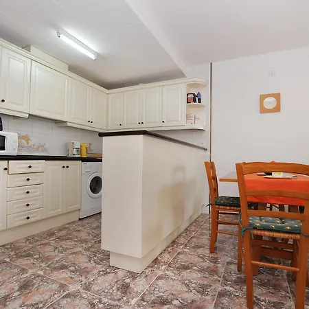 Apartment 1158 Alexander